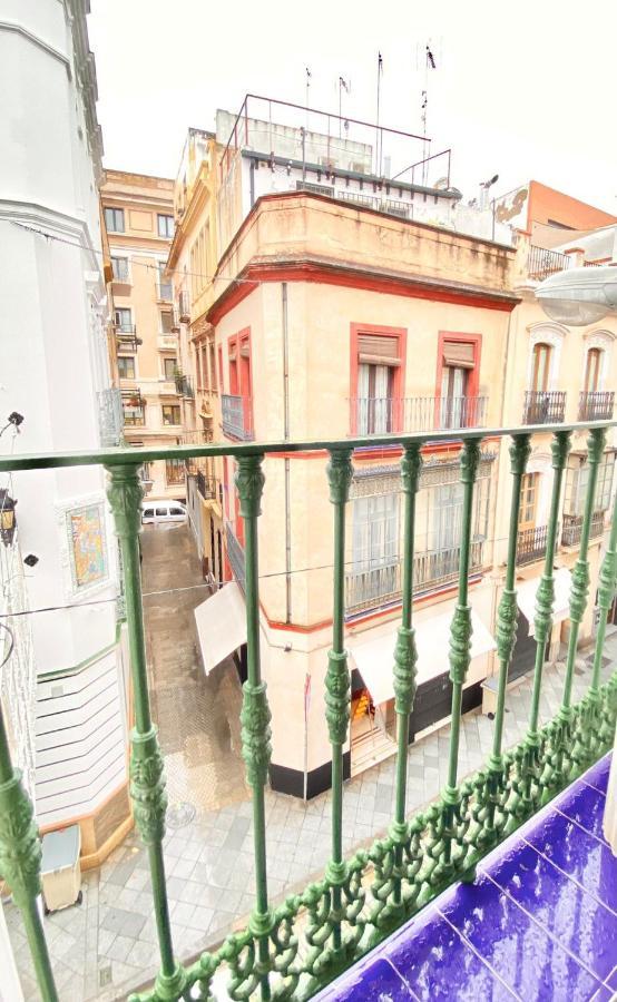 Comfortable Studio Old Town, Parking Optional Sevilla Exterior foto